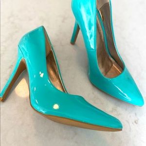 Turquoise Patent Heels size 7.5